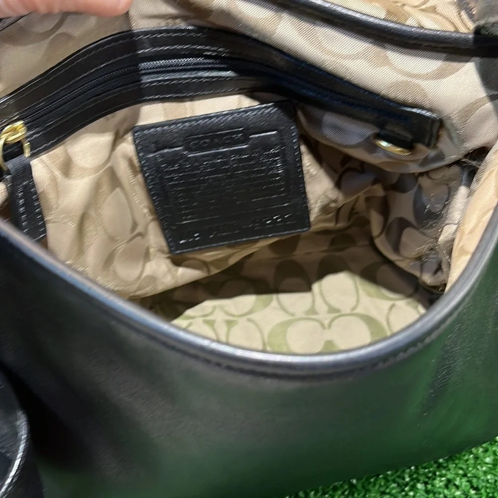 COACH VINTAGE BLACK LEATHER FLAP CROSSBODY SHOULDER BAG - Picture 7 of 10